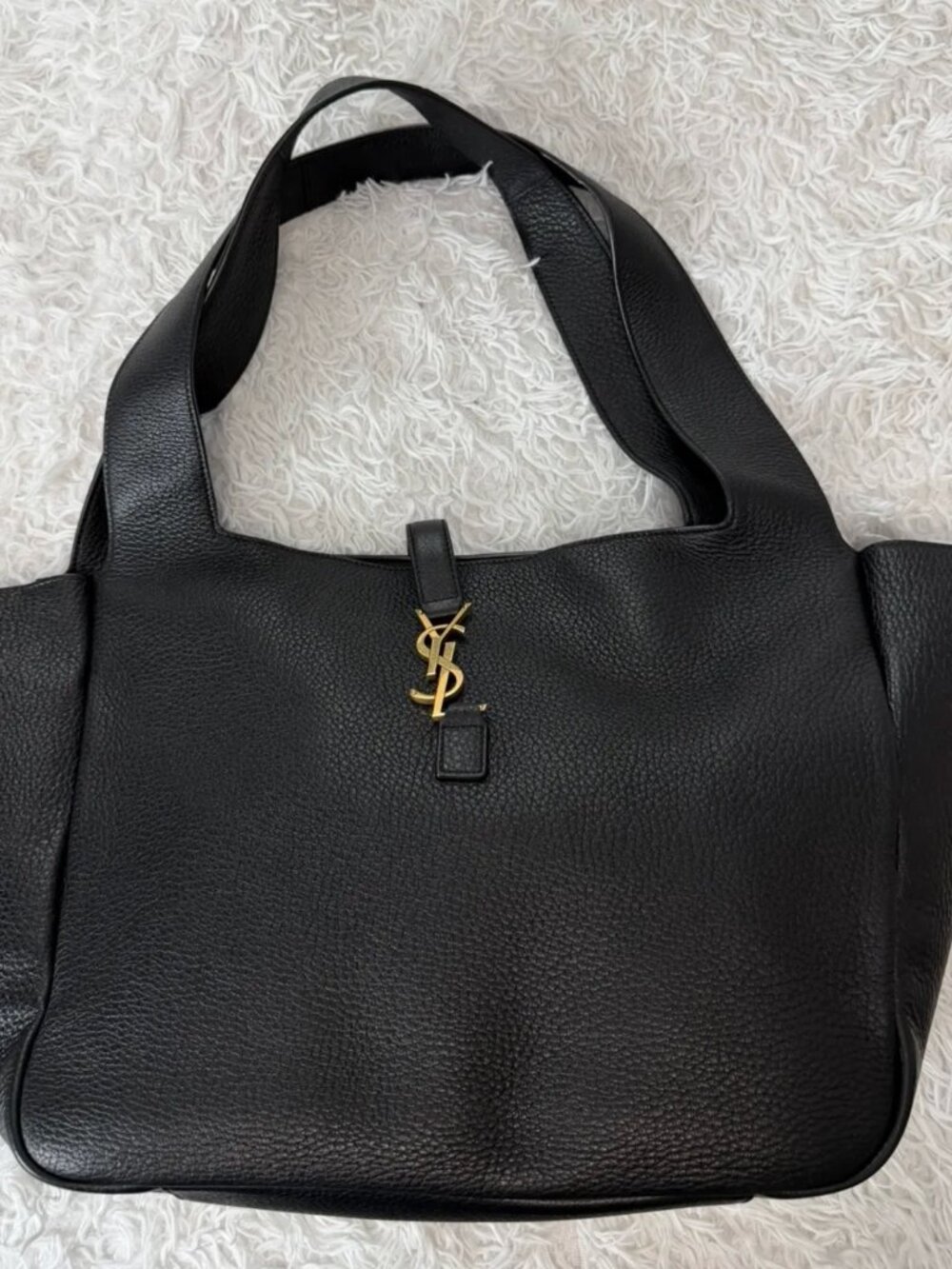 SAINT LAURENT Grained Deerskin Bea Tote in Black